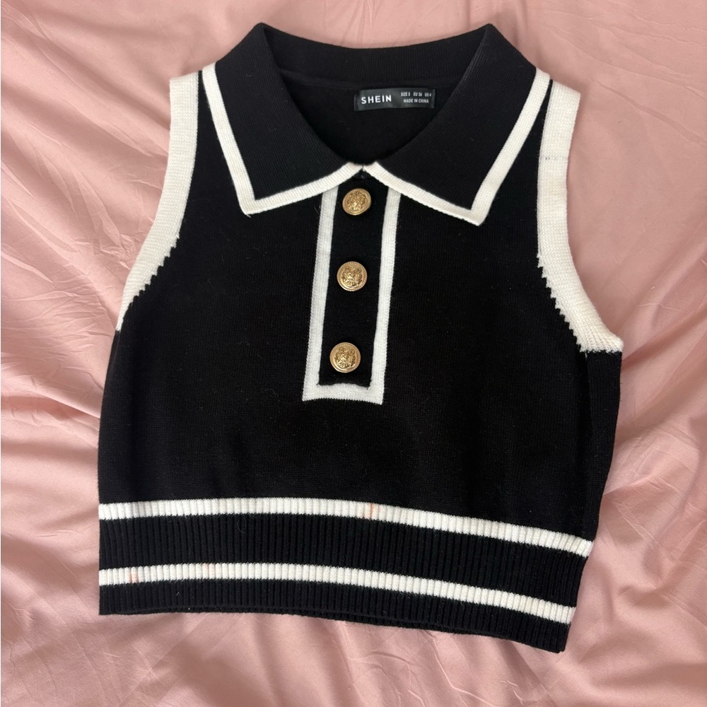 SHEIN Black and Cream Collared Top with Gold Button